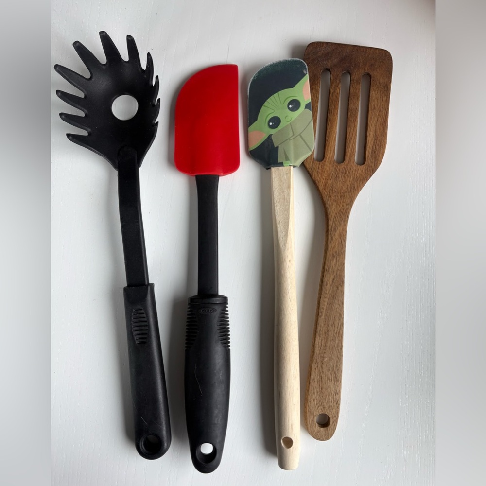(FREE if bundled with purchase) Kitchen Utensils